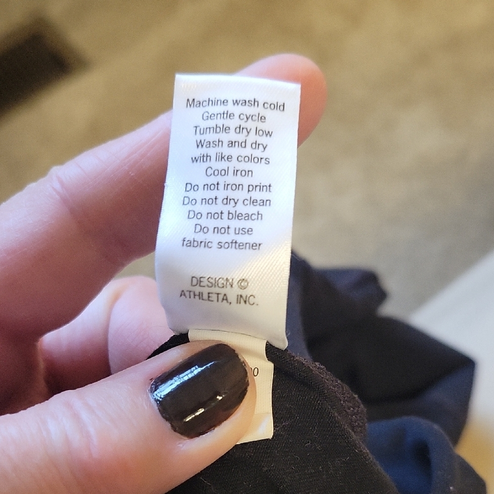 Athleta Black Capris Leggings - Picture 7 of 7